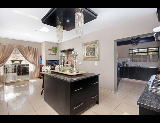 2 BEDROOM FREEHOLD FOR SALE IN RAND COLLIERIES